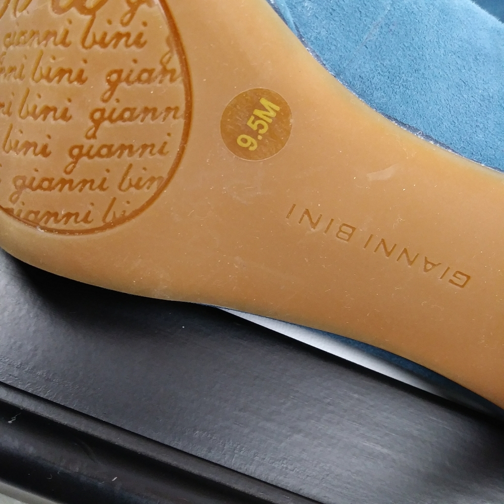 Gianni Bini blue suede leather platform heel shoes - Picture 7 of 8